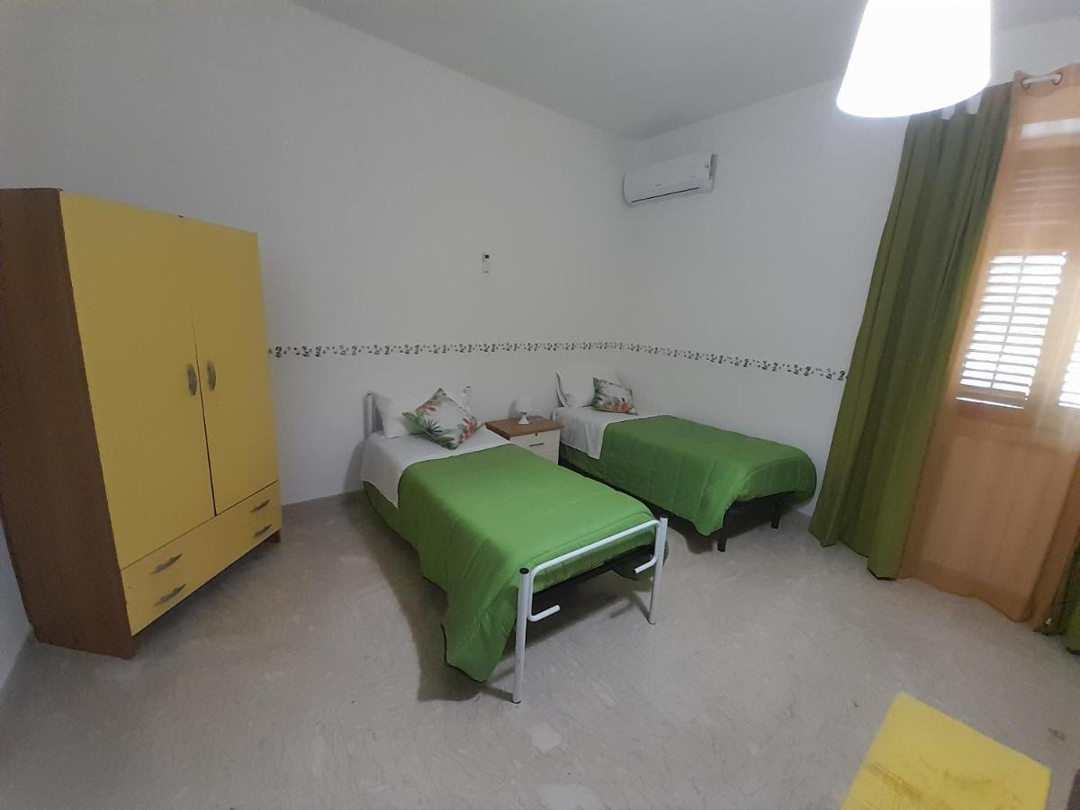 Casa Vacanze Ciccine Capaci Eksteriør billede